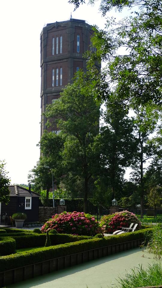 Geweldig uitzicht op de Watertoren van Kwadijk 