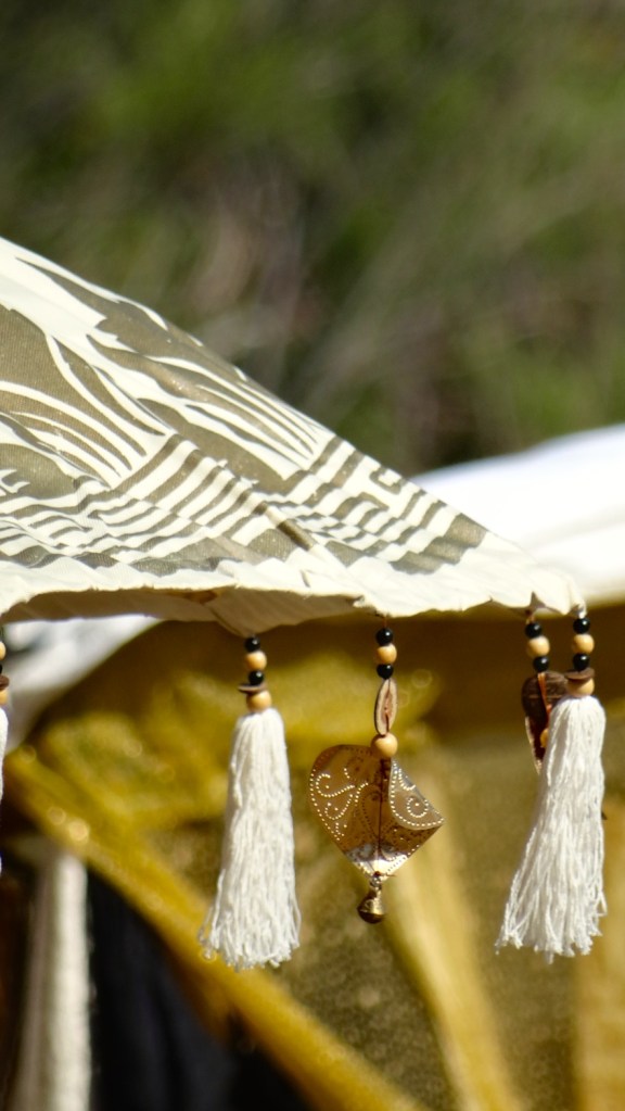 Ibiza| facebook She is online